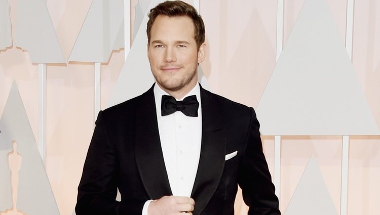 Chris Pratt en la alfombra roja de los premios Oscar 2015