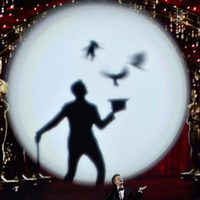 Neil Patrick Harris protagoniza el número musical inicial de los Oscar 2015