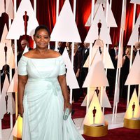 Octavia Spencer llega a la alfombra roja de los Oscar 2015