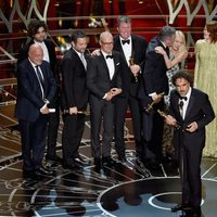 El equipo de 'Birdman' consigue el premio a la Mejor Película en los Oscar 2015