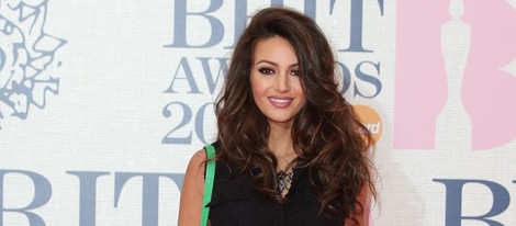 Michelle Keegan en la alfombra roja de los Brit Awards 2015