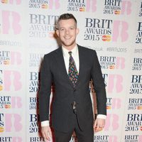 Russell Tovey en la alfombra roja de los Brit Awards 2015