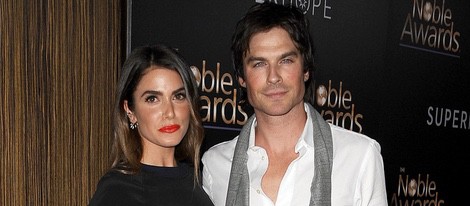 Nikki Reed luce anillo de compromiso junto a Ian Somerhalder en la alfombra roja de los Noble Awards 