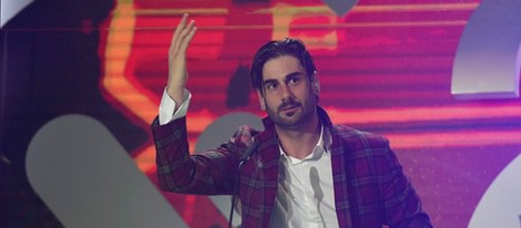 Melendi recoge su galardón en los Premios Cadena Dial 25 Aniversario