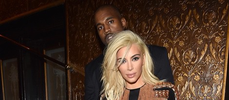 Kim Kardashian y Kanye West en la fiesta posterior al desfile de Balmain en Paris Fashion Week otoño/invierno 2015