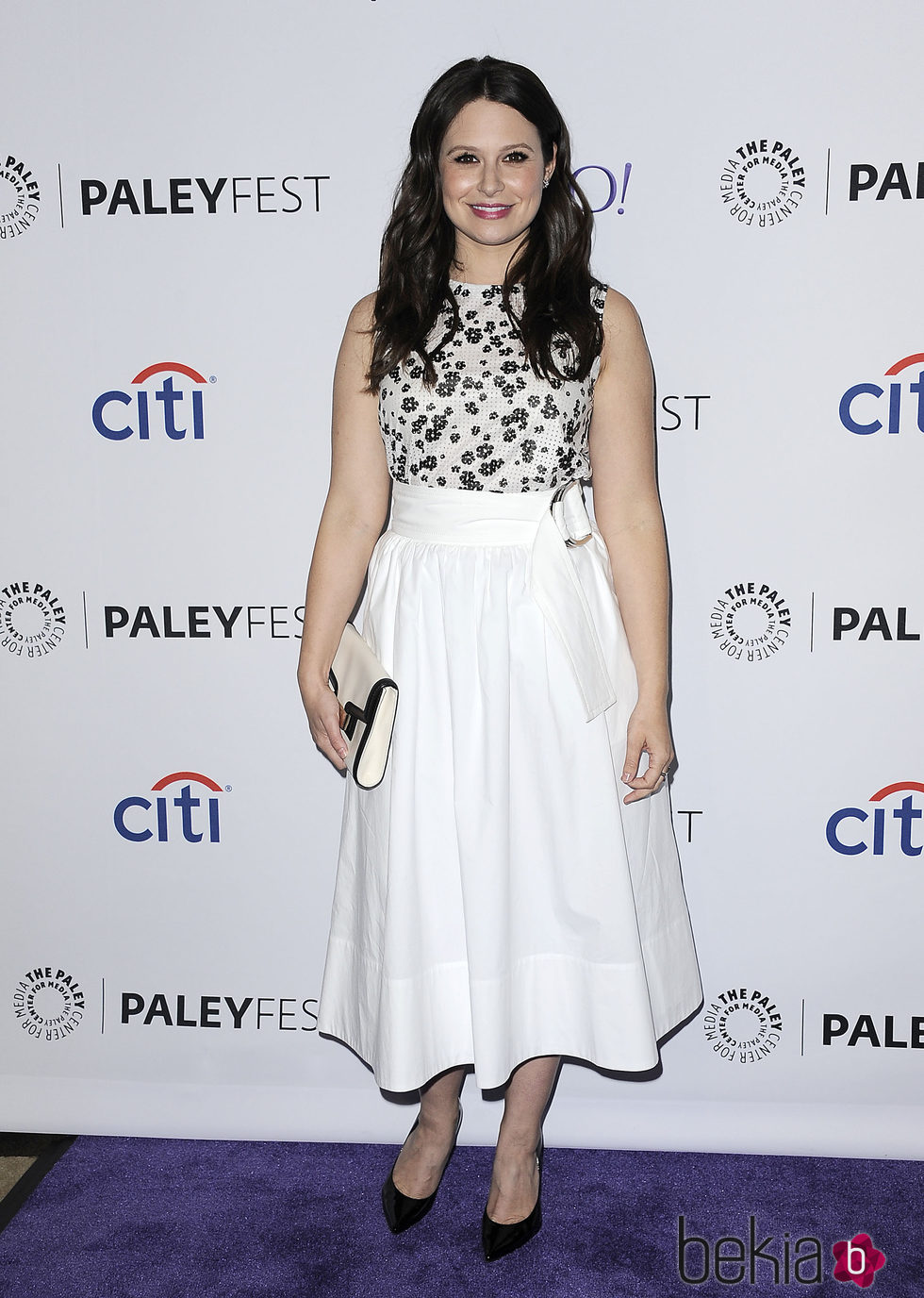 Katie Lowes en el PaleyFest 2015