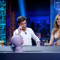 Edurne con Pablo Motos en 'El hormiguero' para presentar 'Amanecer'