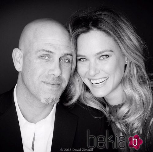 Bar Refaeli y su prometido Adi Ezra