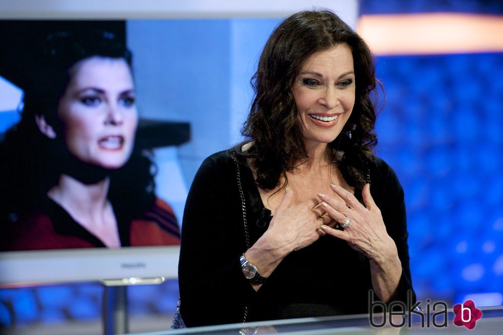 Jane Badler durante su vista al 'El Hormiguero'