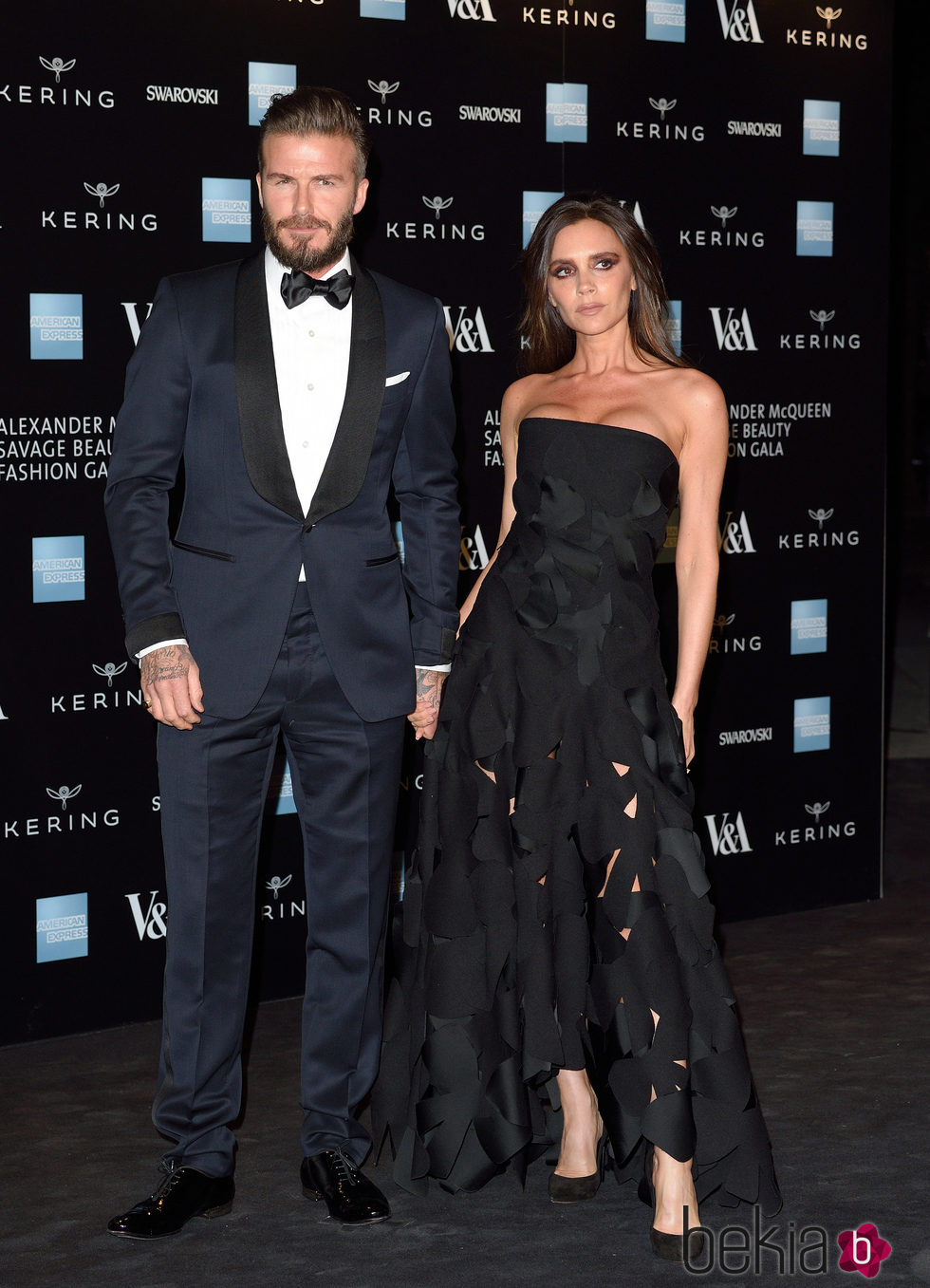 David Beckham y Victoria Beckham en la inauguración de la exposición de Alexander McQueen en Londres