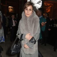 Noomi Rapace en la inauguración de la exposición de Alexander McQueen en Londres