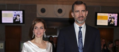 Los Reyes Felipe y Letizia en la ópera 'El Público' en el Teatro Real