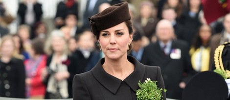 Kate Middleton luce embarazo en el Día de San Patricio 2015