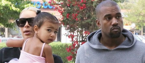 Kim Kardashian y Kanye West llevan a North West a clases de ballet