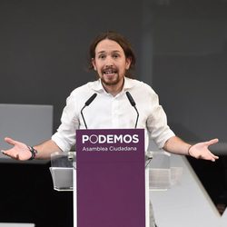 Pablo Iglesias dando un mitin