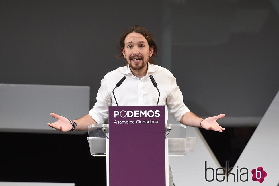 Pablo Iglesias dando un mitin