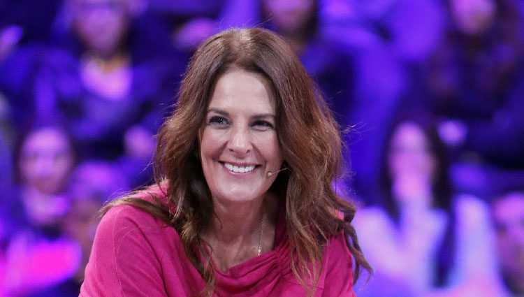 Ángela Portero en el plató de Telecinco tras ser expulsada de 'Gran Hermano VIP'