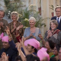 Celia Imrie, Ronald Pickup, Diana Hardcastle, Judi Dench, Maggie Smith y Bill nighy en 'El nuevo exótico Hotel Marigold'