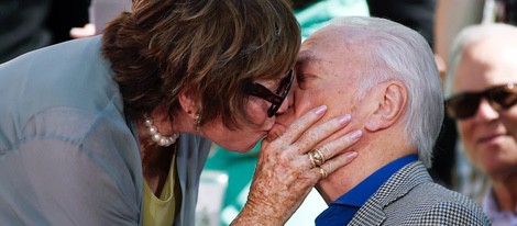 Shirley MacLaine besa en los labios a Christopher Plummer