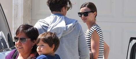 Miranda Kerr y Orlando Bloom junto a su hijo Flynn en Miami