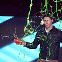 Nick Jonas en los Nickelodeon Kids Choice Awards 2015