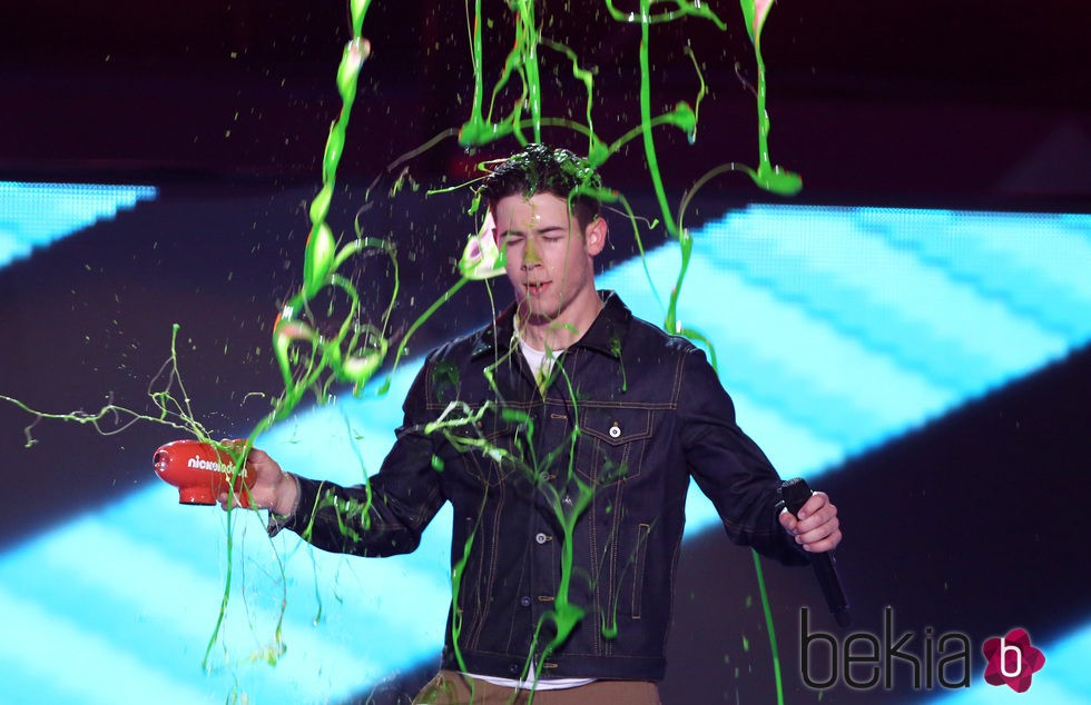 Nick Jonas en los Nickelodeon Kids Choice Awards 2015