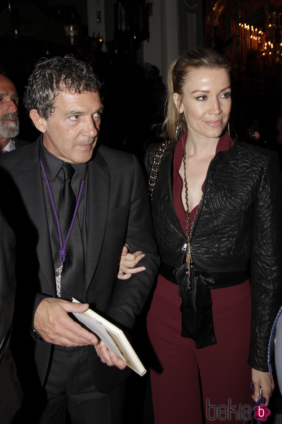 Antonio Banderas muestra la Semana Santa de Málaga a Nicole Kimpel