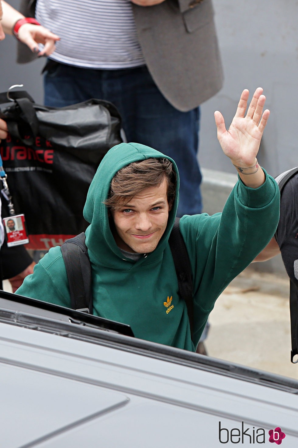 Louis Tomlinson a su llegada a Sidney para ofrecer un concierto junto a los One Direction