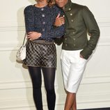 Pharrell Williams y Helen Lasichanh en la presentación en Nueva York de la colección de Chanel París-Salzburgo 2014/15