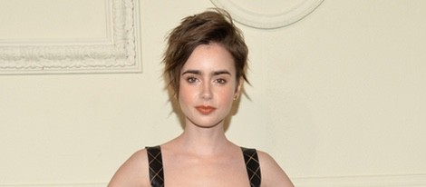 Lily Collins en la presentación en Nueva York de la colección de Chanel París-Salzburgo 2014/15