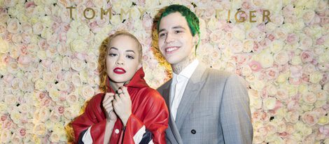 Rita Ora y Ricky Hil en la inauguración de una tienda de Tommy Hilfiger en París