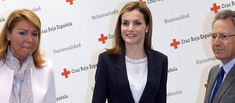 La Reina Letizia en una reunión de trabajo con Cruz Roja Española