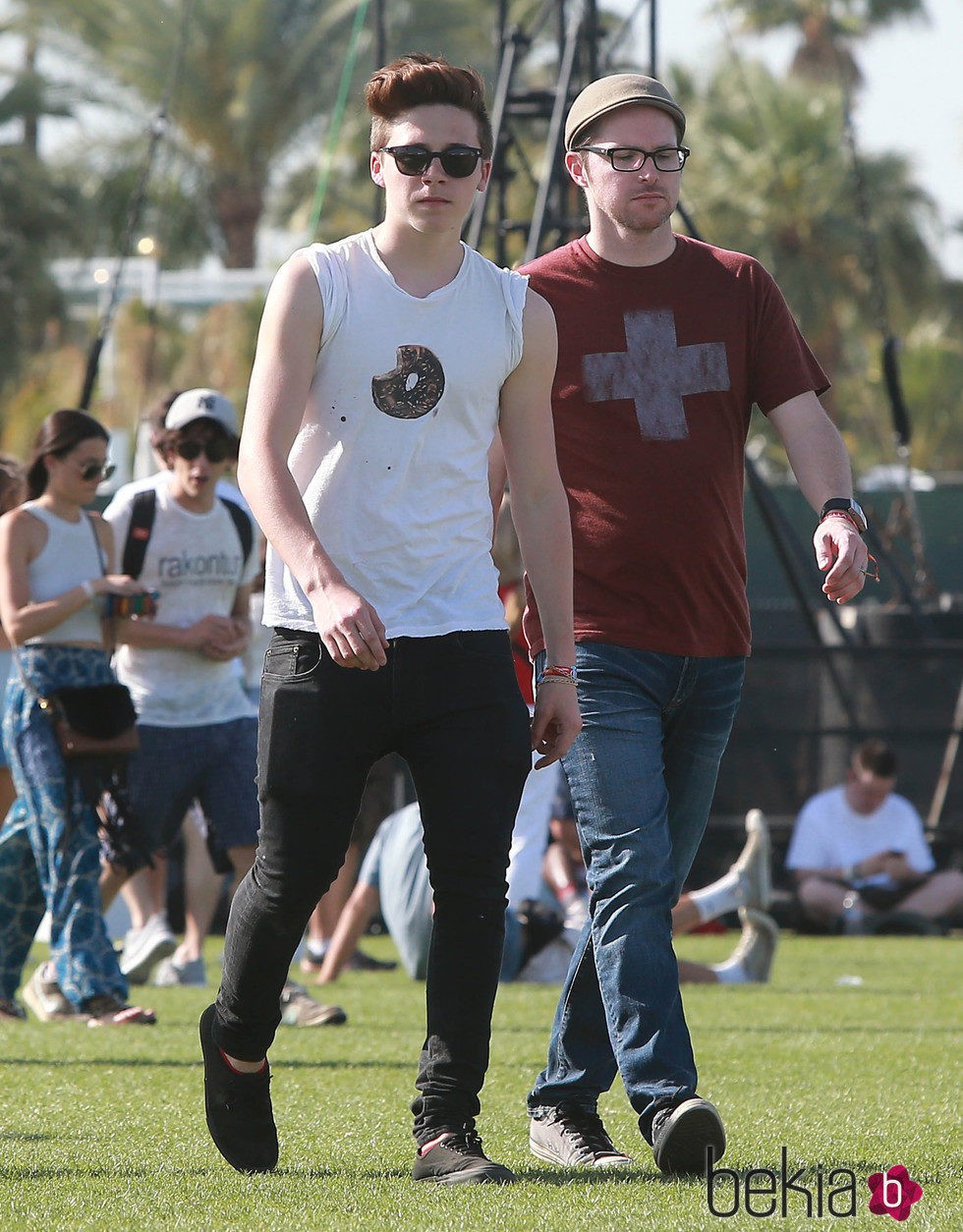 Brooklyn Beckham en el Festival de Coachella 2015