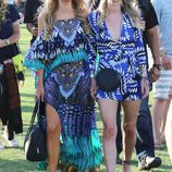 Paris y Nicky Hilton en el Festival de Coachella 2015