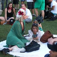 Sarah Hyland y sus amigas en el Festival de Coachella 2015