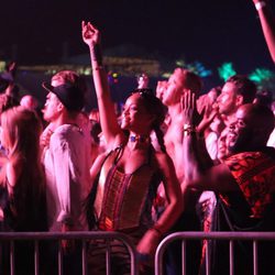 Rihanna en el concierto de Drake en el Festival de Coachella 2015