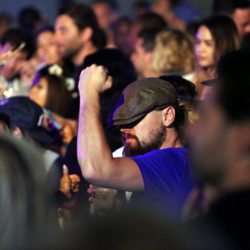 Leonardo DiCaprio bailando en el Festival de Coachella 2015