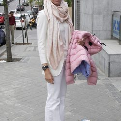 Alejandra Prat visitando a su sobrino Joaquín Prat Bravo en el hospital