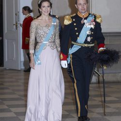 Federico y Mary de Dinamarca en el 75 cumpleaños de Margarita de Dinamarca