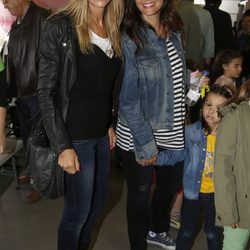 Patricia Cerezo y Nuria Roca en el mercadillo Family Market