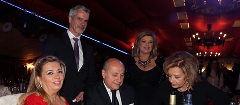 Carmen Borrego, José Carlos Bernal, Terelu Campos, José Valenciano y María Teresa Campos en los Premios Sancho Panza 2015