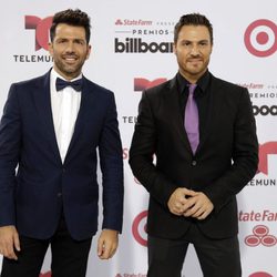 Fede y Tiago en los Billboard Latin Music Awards 2015