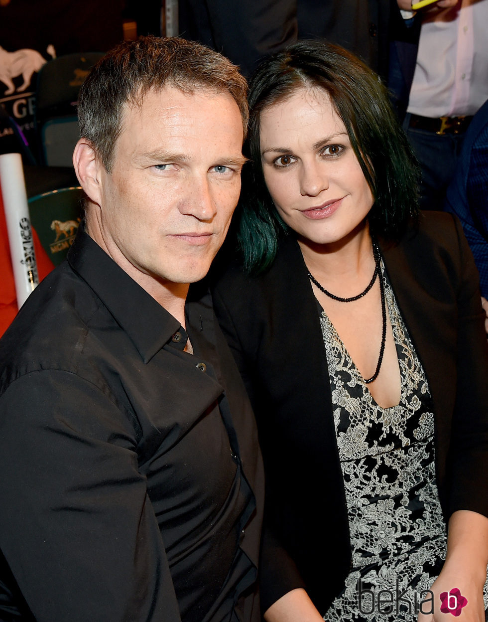 Stephen Moyer y Anna Paquin en el 'Combate del Siglo' en Las Vegas