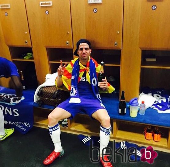 Cesc Fábregas celebrando la Premier League 2015