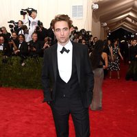 Robert Pattinson en la gala MET 2015