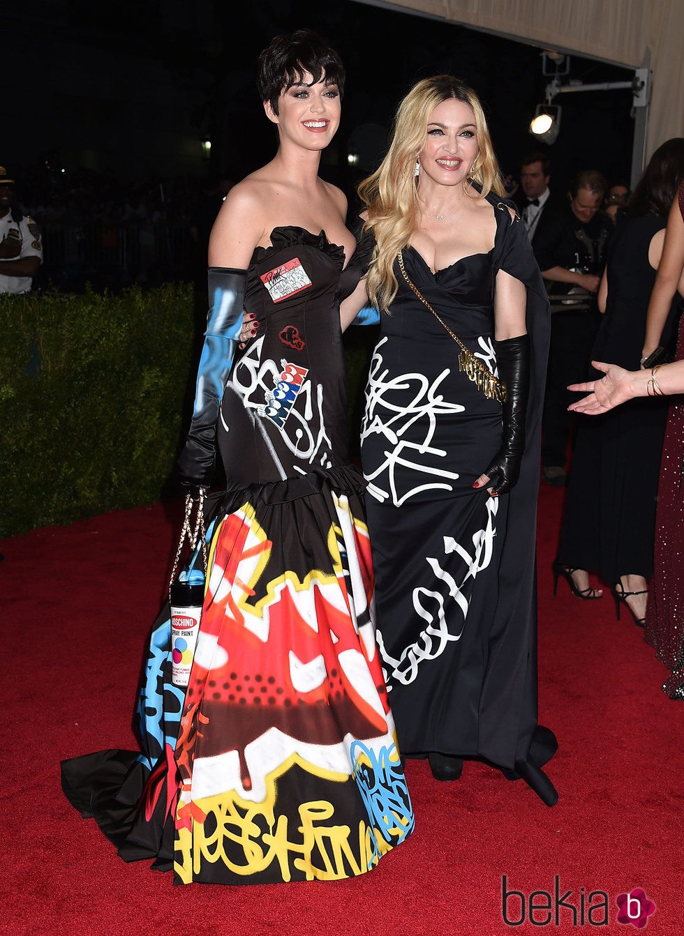 Madonna y Katy Perry en la alfombra roja de la gala MET 2015