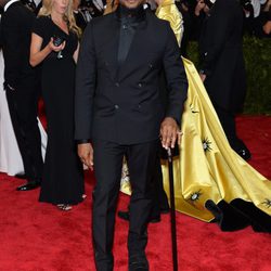 Usher en la gala MET 2015