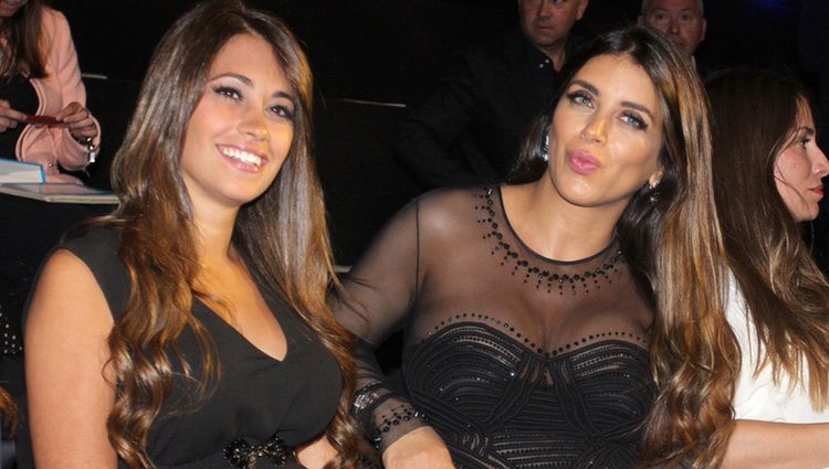 Antonella Roccuzzo y Daniella Semaan lucen embarazo en el desfile de Rosa Clara en la Barcelona Bridal Week 2015