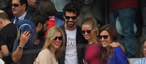 Manuela Vellés y Miguel Ángel Muñoz con sus fans en el Madrid Open 2015