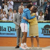 La Reina Sofía saludando a Rafa Nadal tras perder la final el Madrid Open 2015